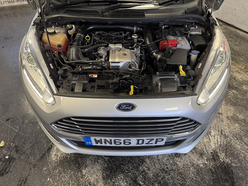 Ford Fiesta T EcoBoost Titanium - U75886