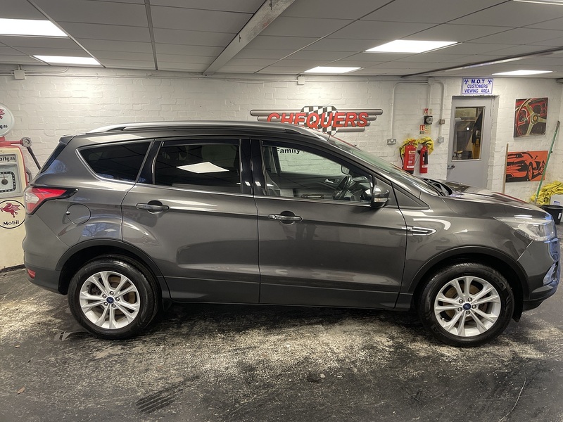 Ford Kuga T EcoBoost Titanium - U75887