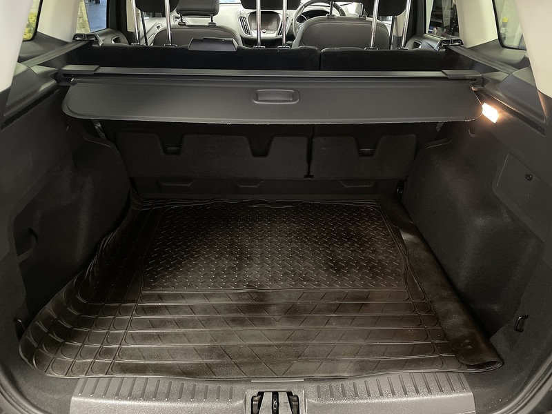 Ford Kuga T EcoBoost Titanium - U75887