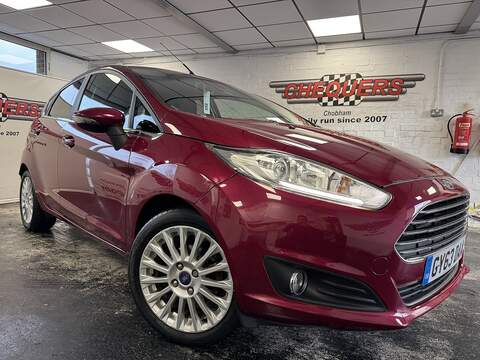 1.0T EcoBoost Titanium Hatchback 5dr Petrol Manual Euro 5 (s/s) (125 ps)