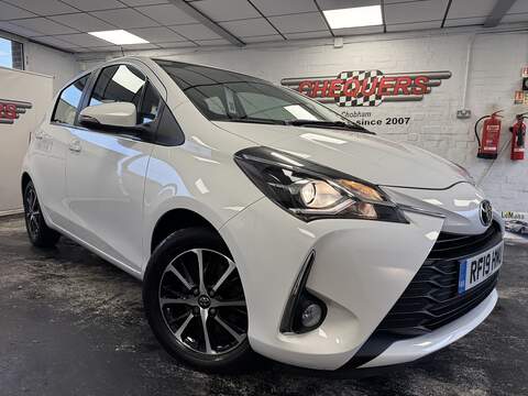 1.5 VVT-i Icon Tech Hatchback 5dr Petrol Manual Euro 6 (111 ps)