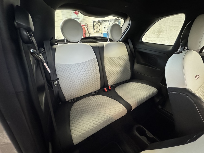 Fiat 500 MHEV Star - U75910