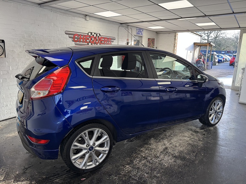 Ford Fiesta T EcoBoost Titanium - U75926