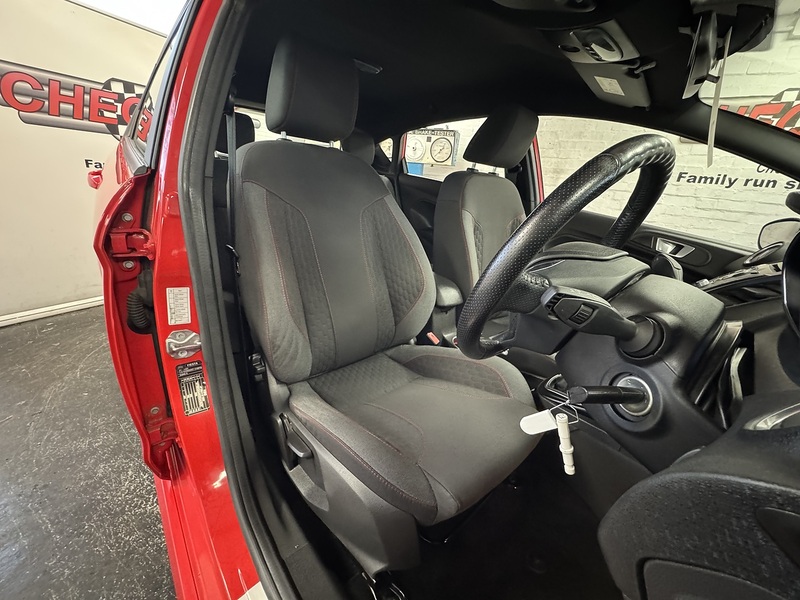 Ford Fiesta T EcoBoost ST-Line - U75928