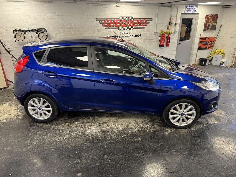 Ford Fiesta Titanium - U75939
