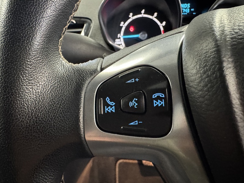 Ford Fiesta Titanium - U75939