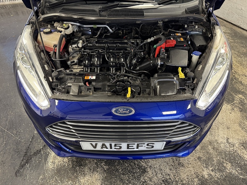 Ford Fiesta Titanium - U75939