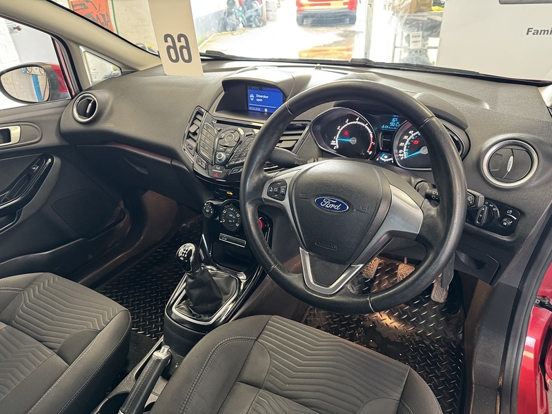 Ford Fiesta T EcoBoost Zetec - U75950