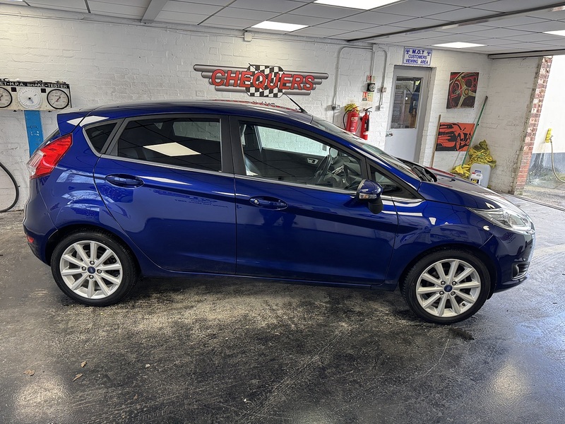 Ford Fiesta T EcoBoost Titanium - U75964