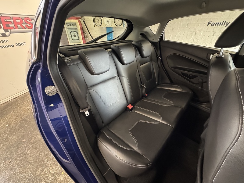 Ford Fiesta T EcoBoost Titanium - U75964
