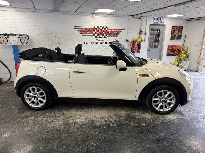 MINI Convertible Cooper - U75977