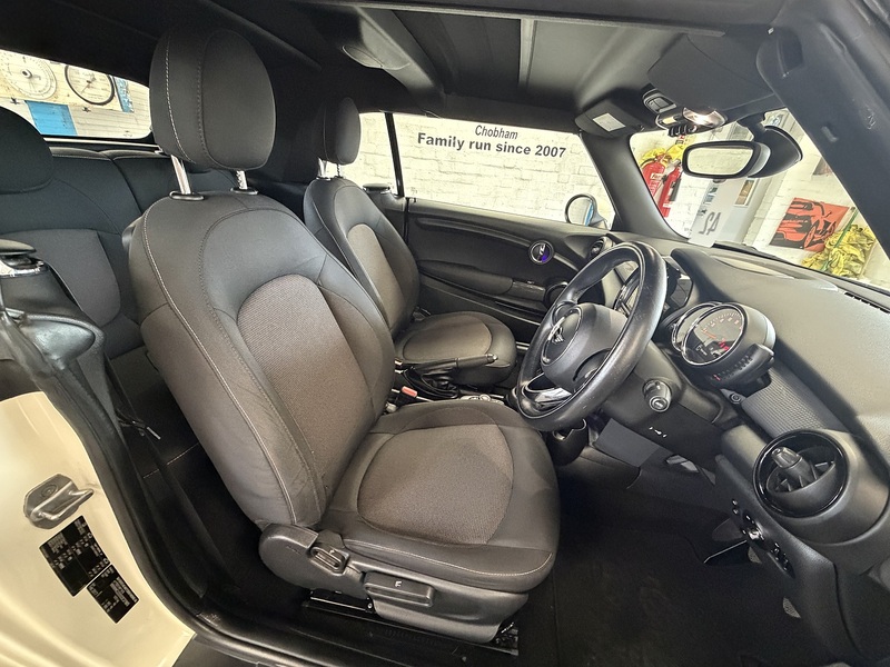 MINI Convertible Cooper - U75977