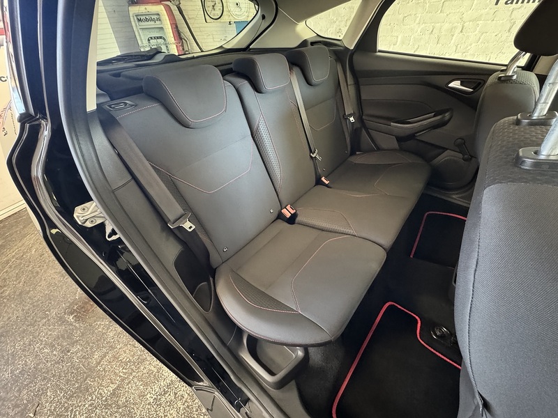 Ford Focus T EcoBoost Zetec S - U75980