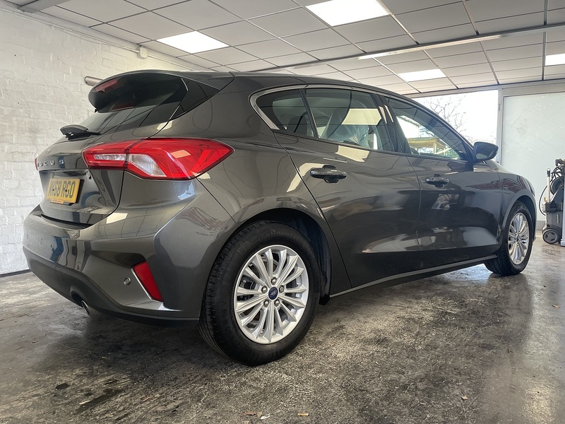 Ford Focus T EcoBoost Titanium - U75984