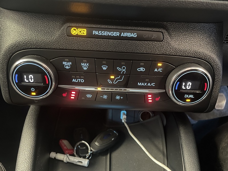 Ford Focus T EcoBoost Titanium - U75984
