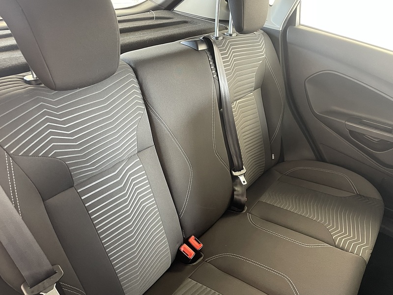 Ford Fiesta Zetec - U76013