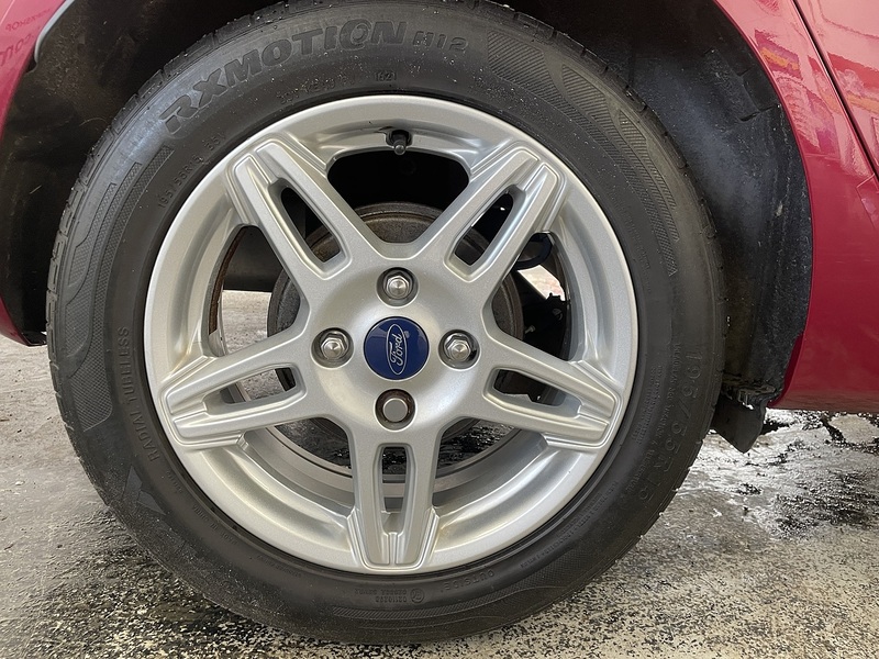 Ford Fiesta Zetec - U76013
