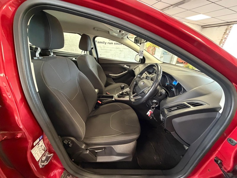 Ford Focus T EcoBoost Zetec - U76014