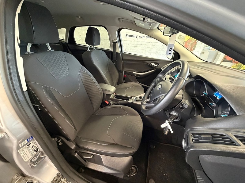Ford Focus T EcoBoost Zetec Edition - U76017