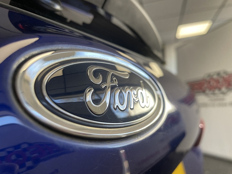 Ford Fiesta T EcoBoost Titanium - U76018