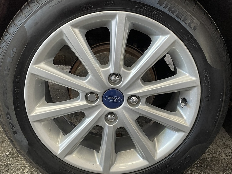 Ford Fiesta T EcoBoost Titanium - U76022