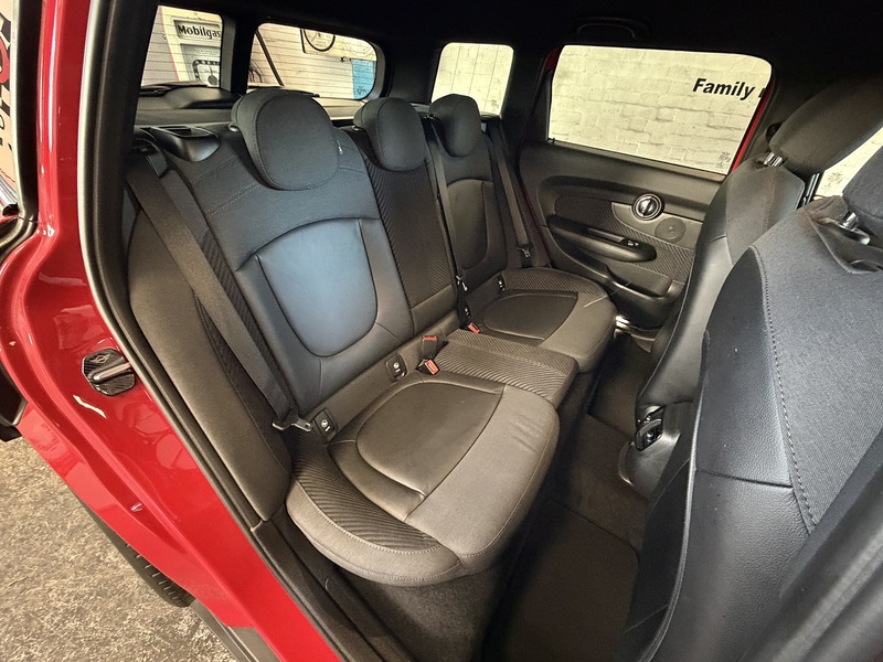 MINI Clubman Cooper - U76024