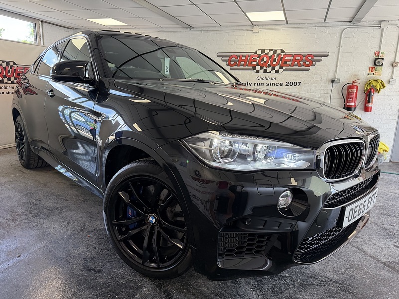 BMW X6 M BiTurbo V8 - U76034