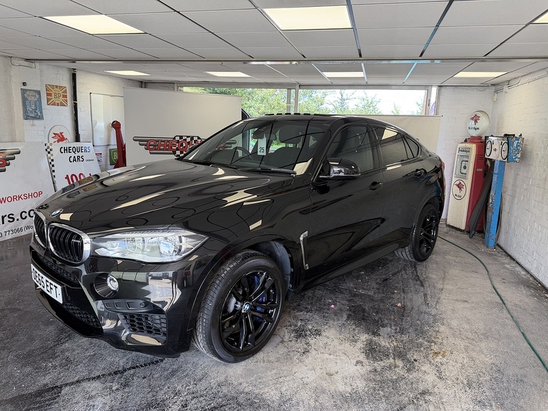 BMW X6 M BiTurbo V8 - U76034