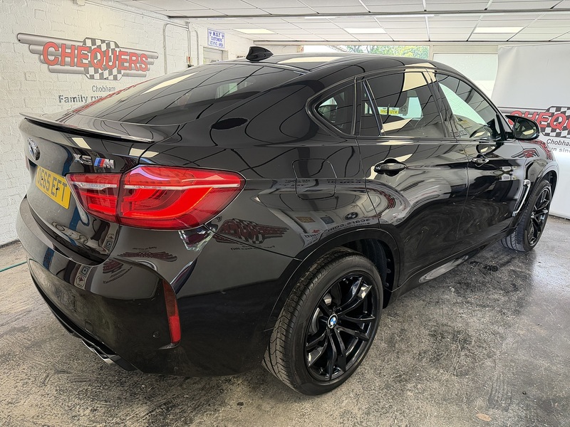 BMW X6 M BiTurbo V8 - U76034