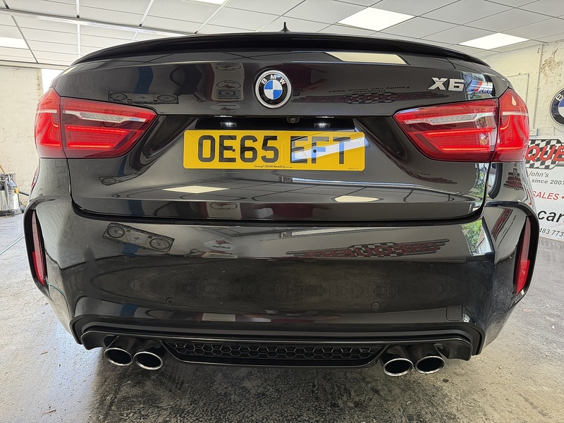 BMW X6 M BiTurbo V8 - U76034