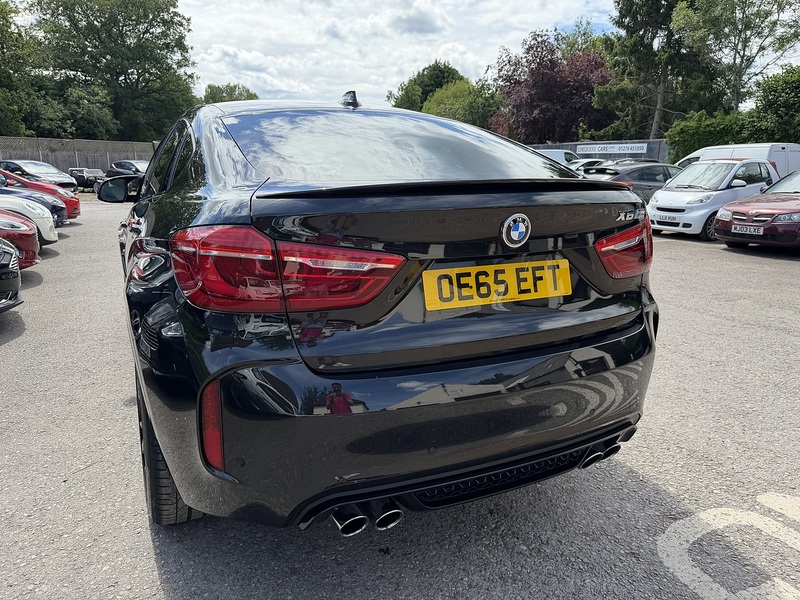 BMW X6 M BiTurbo V8 - U76034