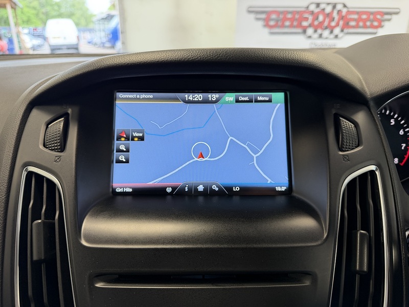 Ford Focus T EcoBoost Titanium - U76040