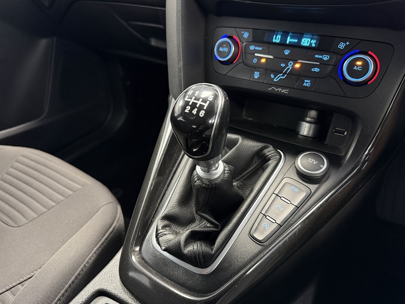 Ford Focus T EcoBoost Titanium - U76040