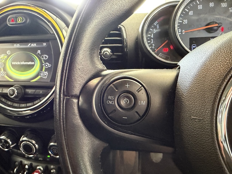 MINI Clubman Cooper - U76060