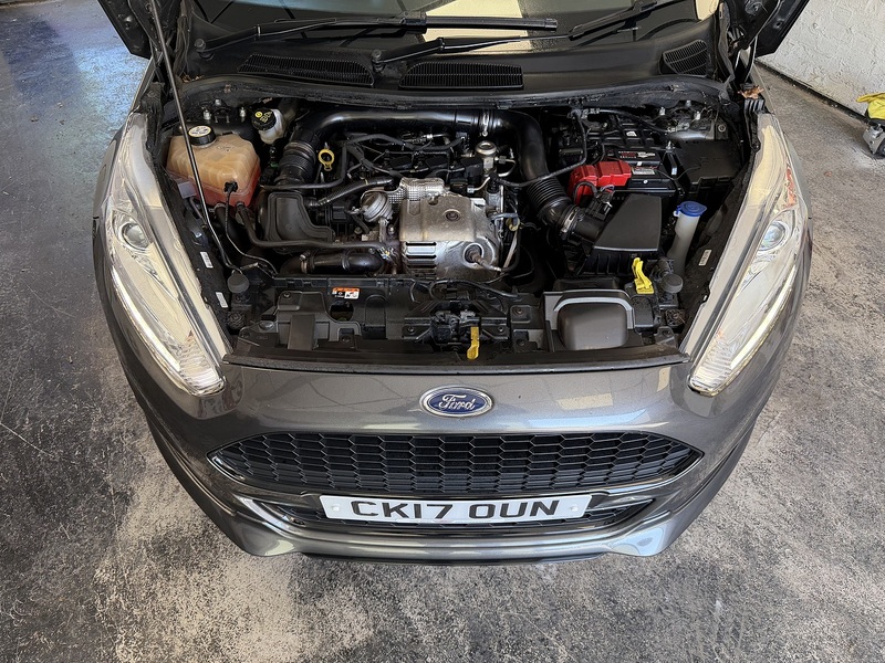Ford Fiesta T EcoBoost ST-Line - U76064