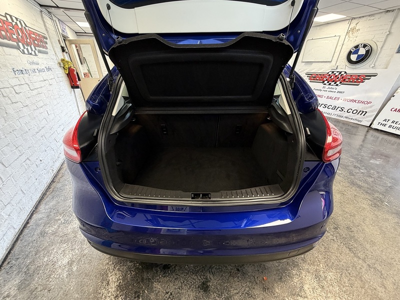Ford Focus T EcoBoost Titanium - U76073