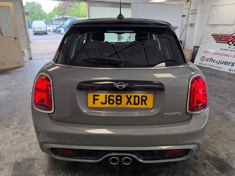 MINI Hatch Cooper S Classic - U76074