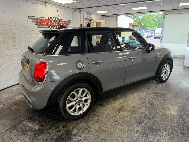 MINI Hatch Cooper S Classic - U76074
