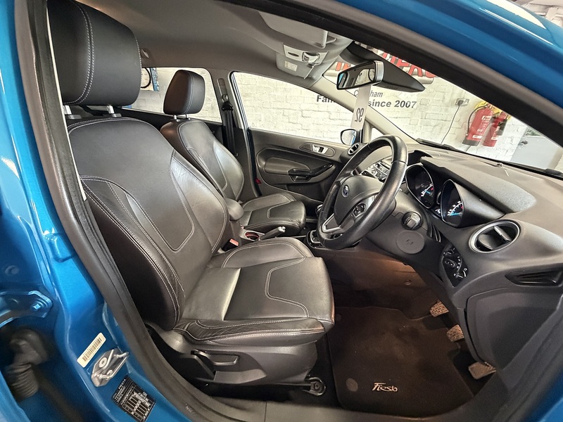 Ford Fiesta T EcoBoost Titanium X - U76120