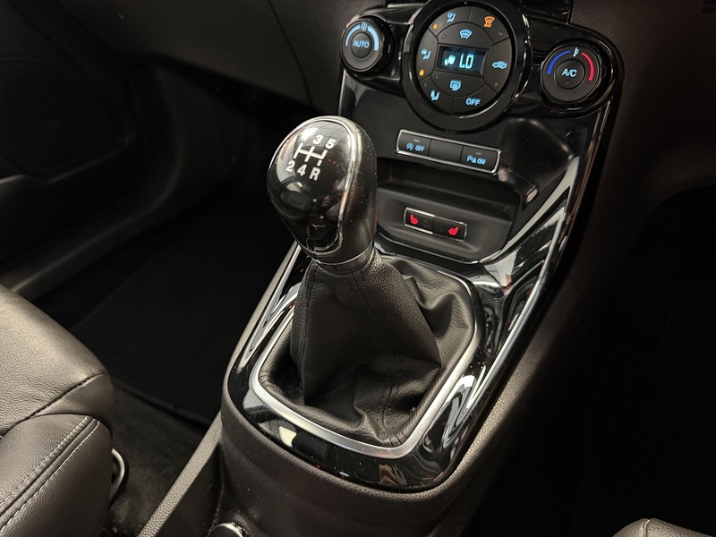 Ford Fiesta T EcoBoost Titanium X - U76120