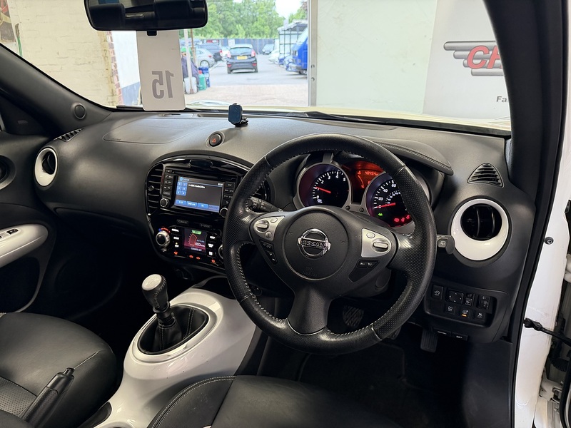 Nissan Juke Dig-T Tekna - U76126