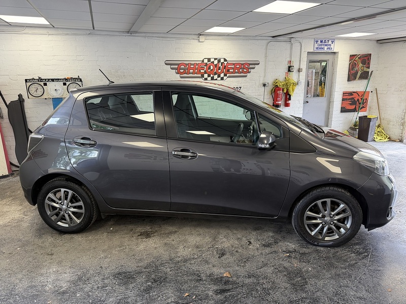 Toyota Yaris Dual VVT-i Icon Plus - U76132