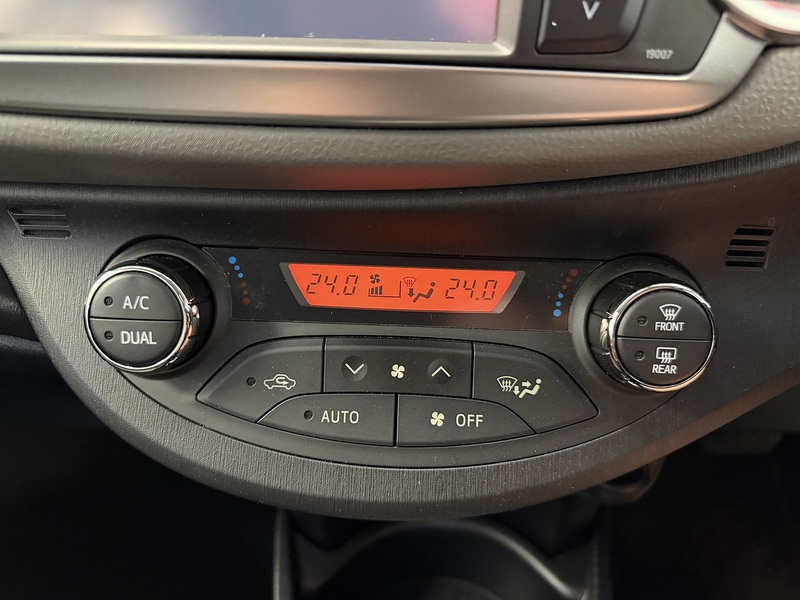 Toyota Yaris Dual VVT-i Icon Plus - U76132