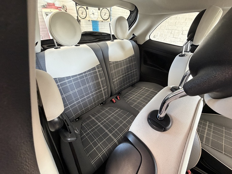 Fiat 500 Lounge - U76136