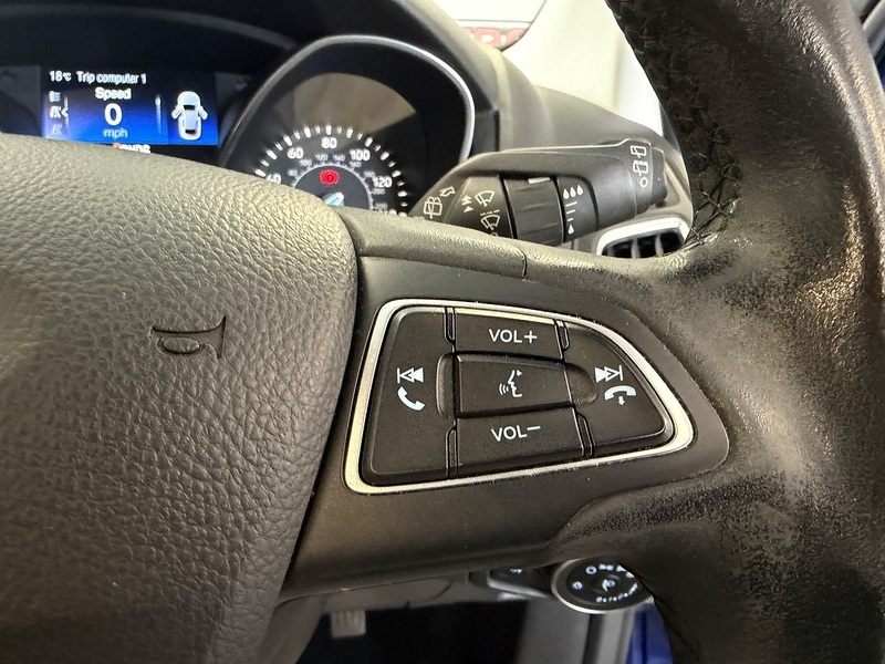 Ford Focus Titanium - U76138