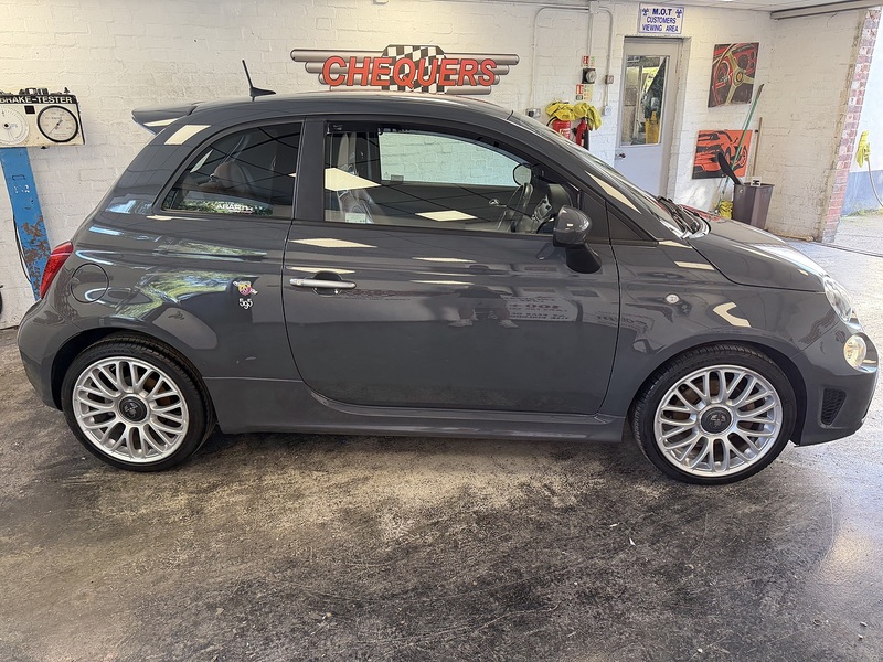 Abarth 595 T-Jet 70th - U76143