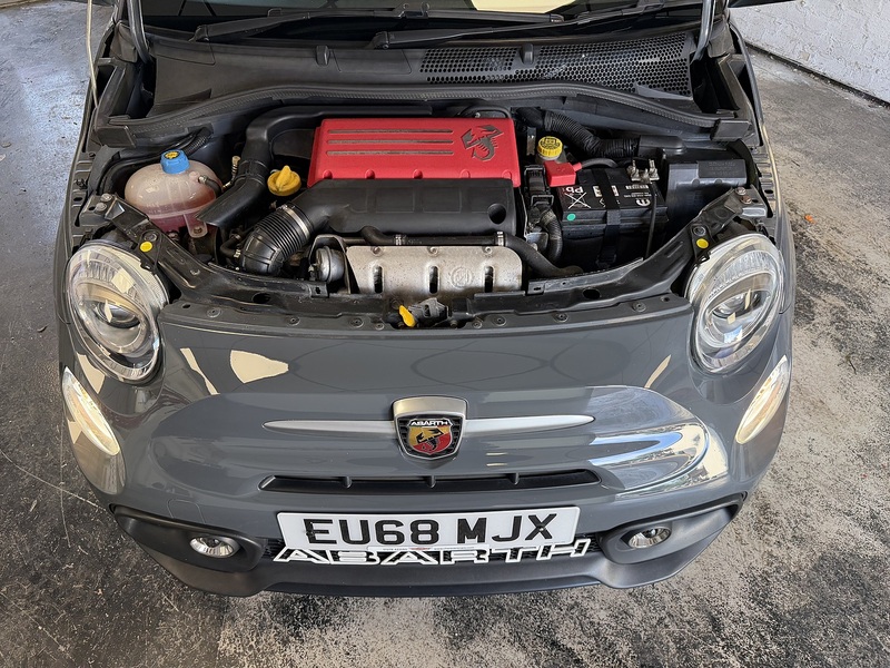 Abarth 595 T-Jet 70th - U76143