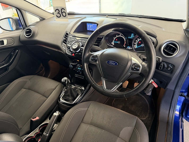 Ford Fiesta T EcoBoost Titanium - U76152