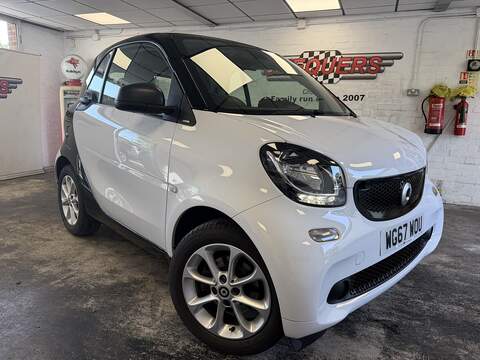 Smart fortwo 1.0 Urbanshadow Coupe 2dr Petrol Twinamic Euro 6 (s/s) (71 ps)