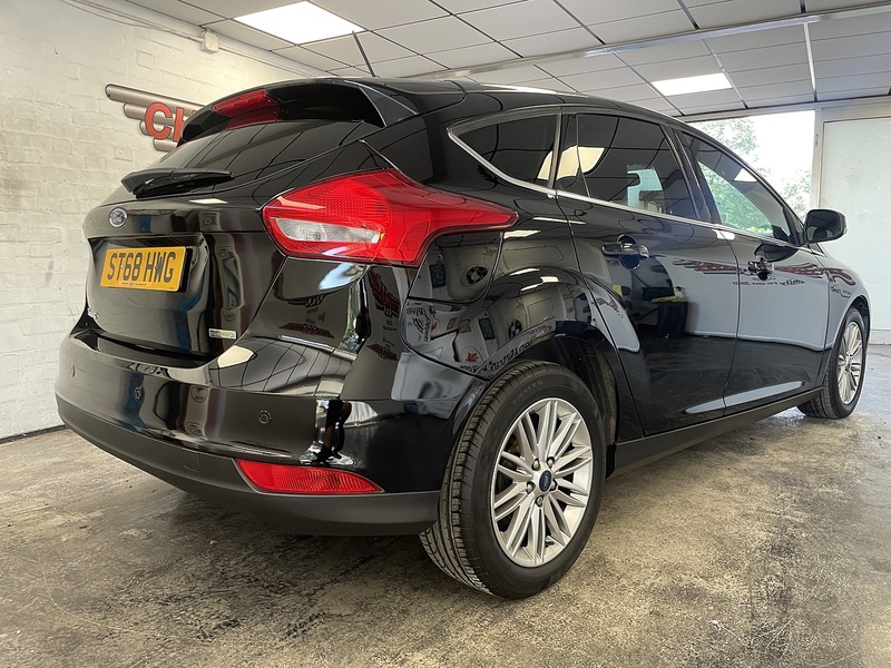 Ford Focus T EcoBoost Zetec Edition - U76160